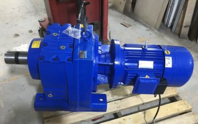 Motor Giảm Tốc Tải Nặng R Chân Đế Đầu Rời